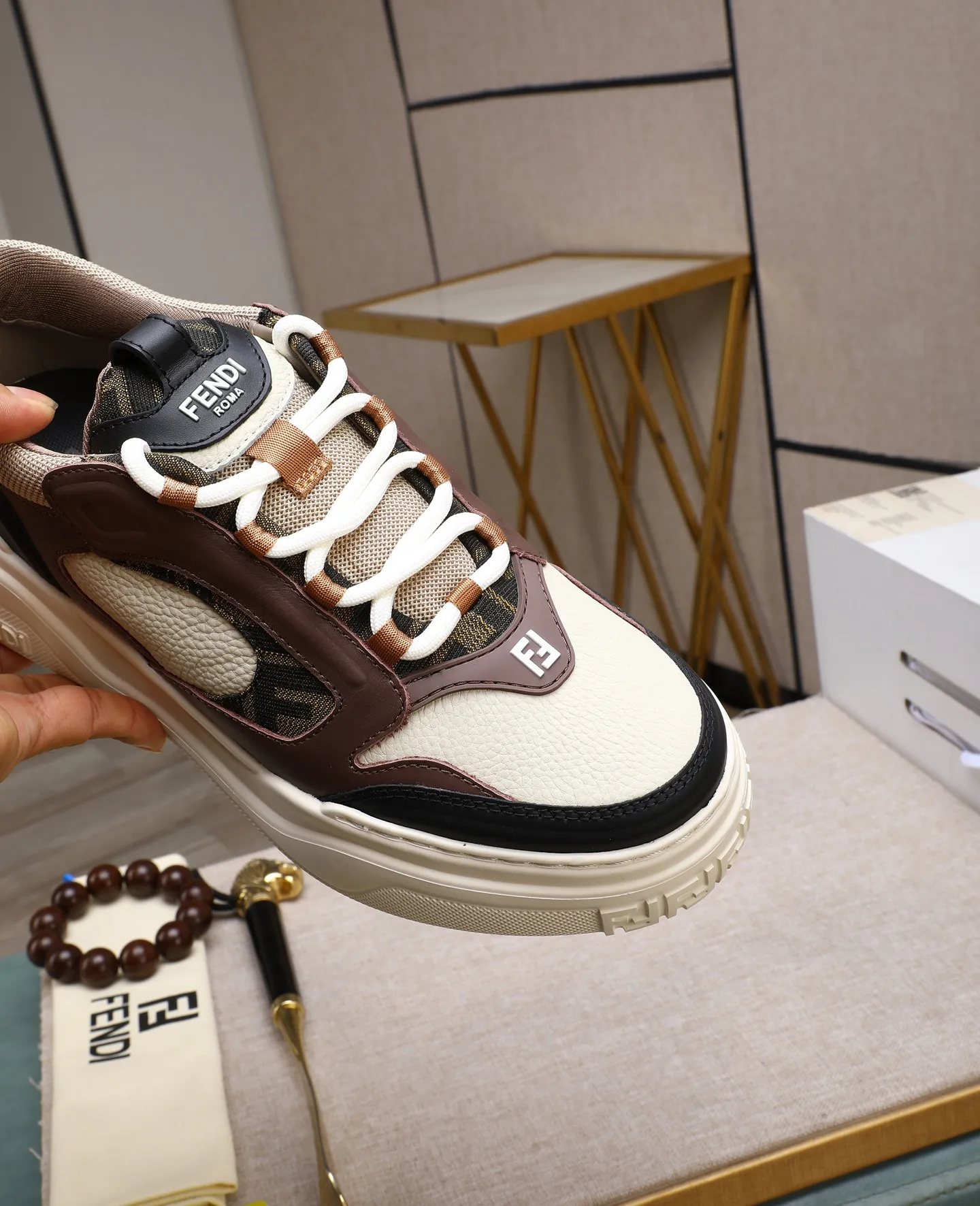 Men's shoes 💰760 [FENDI] Fendi - High-end quality original casual sports shoes - Upper: Nappa calfskin, pebbled calfskin, tongue and heel; injection molded brand logo plastic module - Lining: brand canvas - Outsole: ultra-light TPR foam·rubber; molded outsole -Super high quality control·Fine workmanship: highlighted (high-end·luxury·grade) -Size :39-44 (38, 45, can be customized)